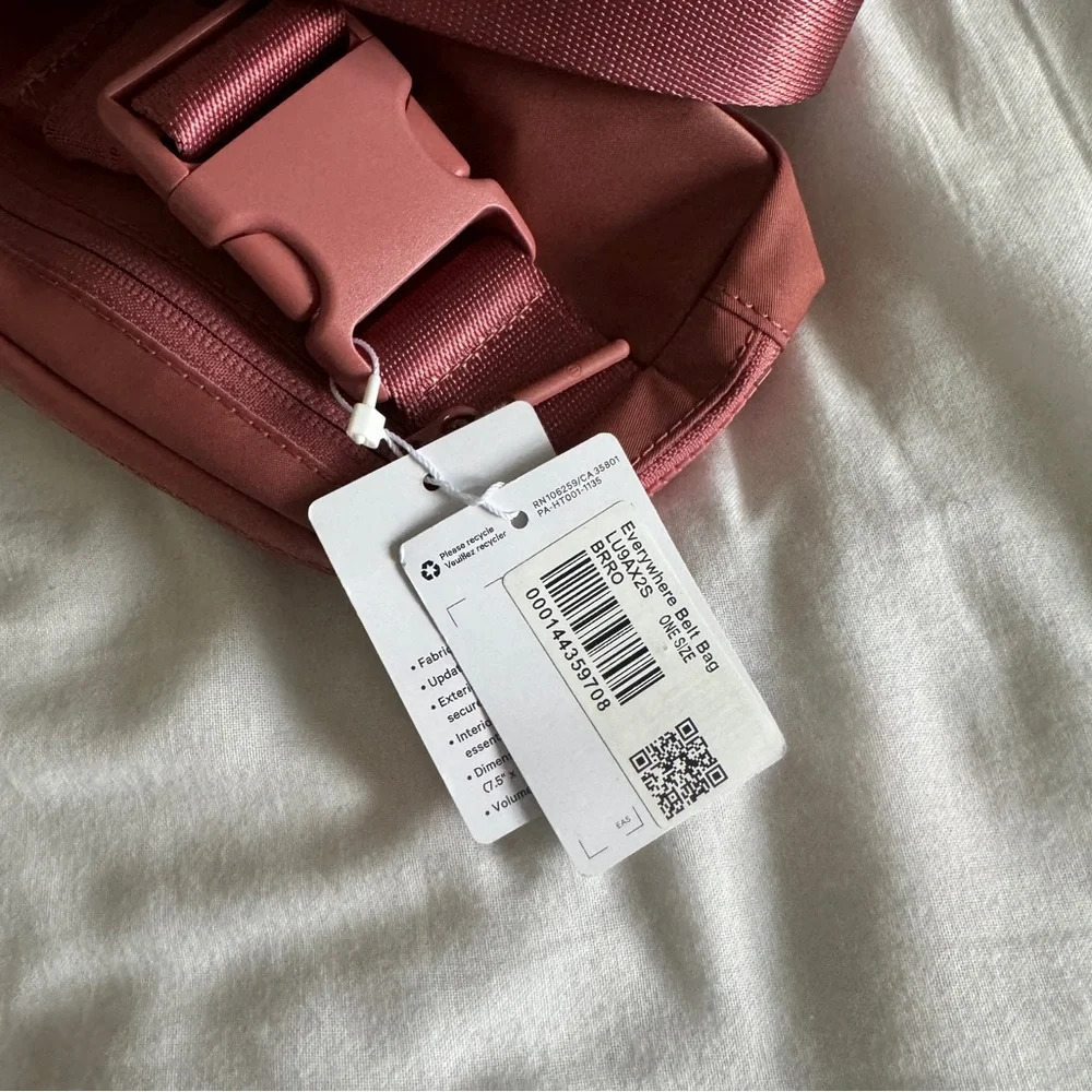 ππ©· Lululemon Everywhere Belt Bag Brier Rose - Picture 6 of 7
